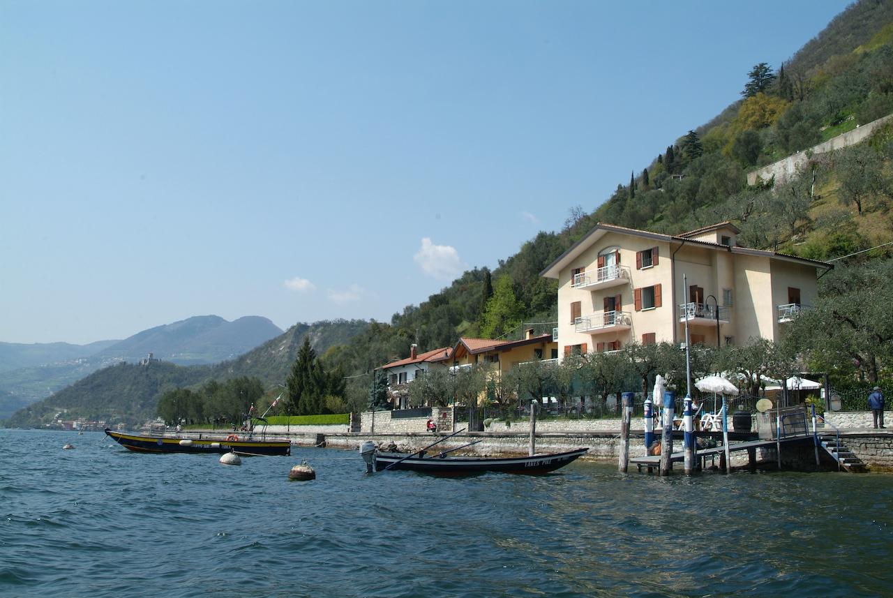 Charmantes Hotel direkt am See, auf der Insel Monte Isola
