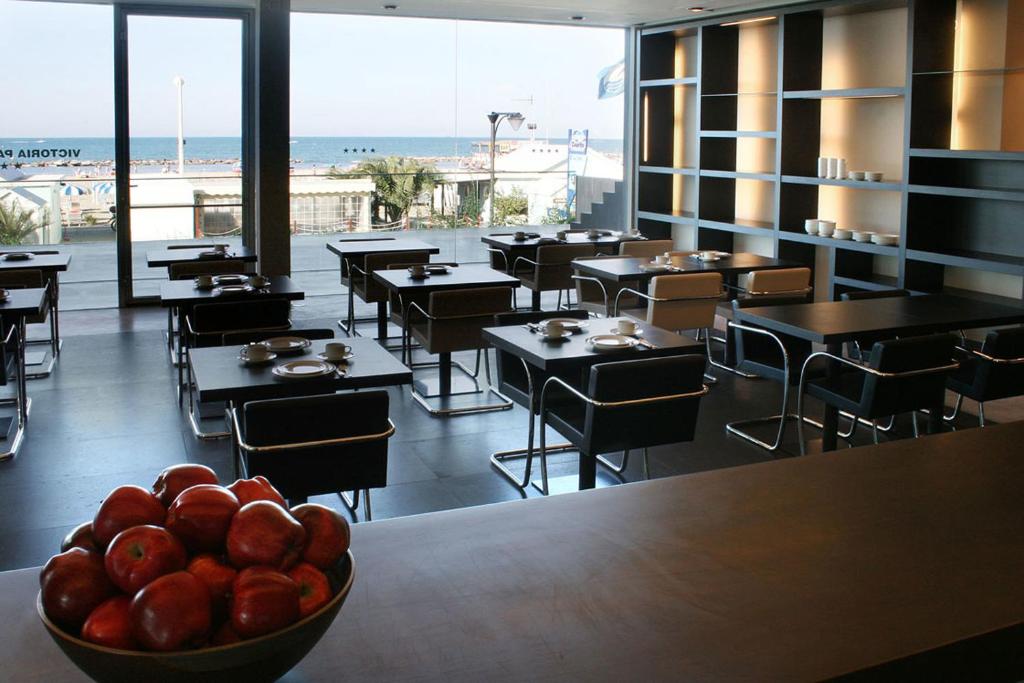 Victoria Palace Hotel