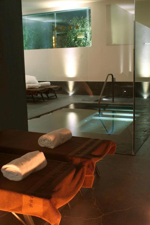 Victoria Palace Hotel