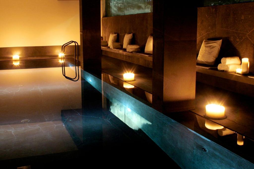 Victoria Palace Hotel