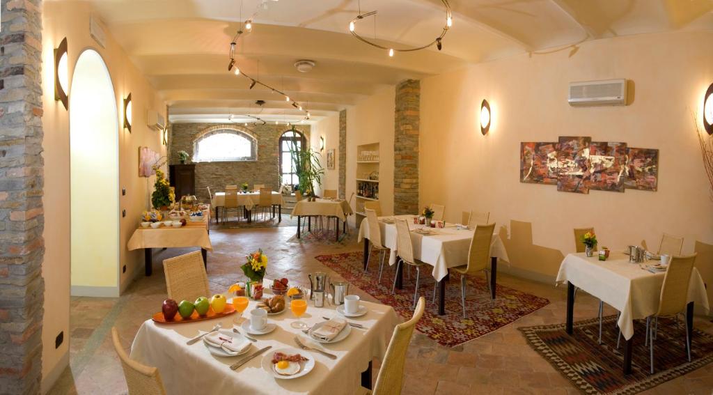 Albergo Castiglione Langhe