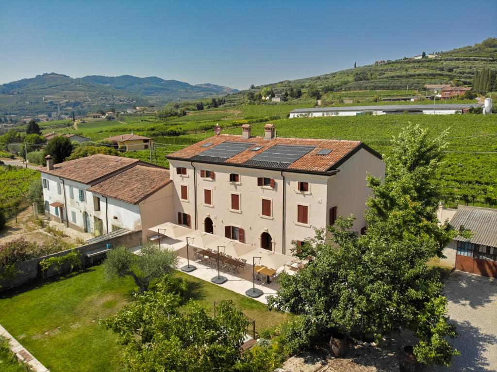 ca. 2 km nach Mezzane